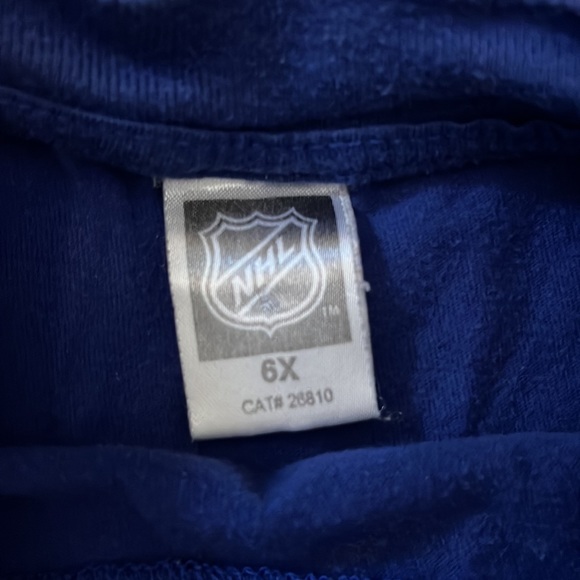 🟡Toronto Maple Leafs long sleeve - Picture 2 of 4